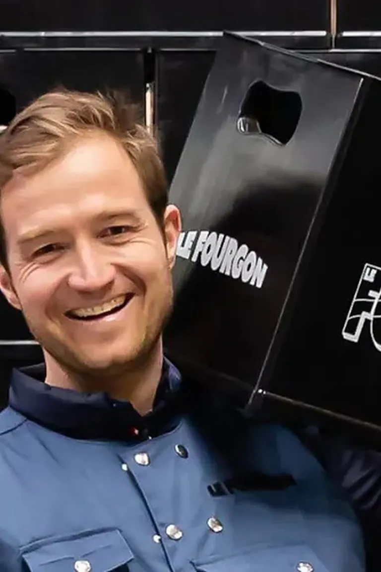Le Fourgon Founder Christory FIXED