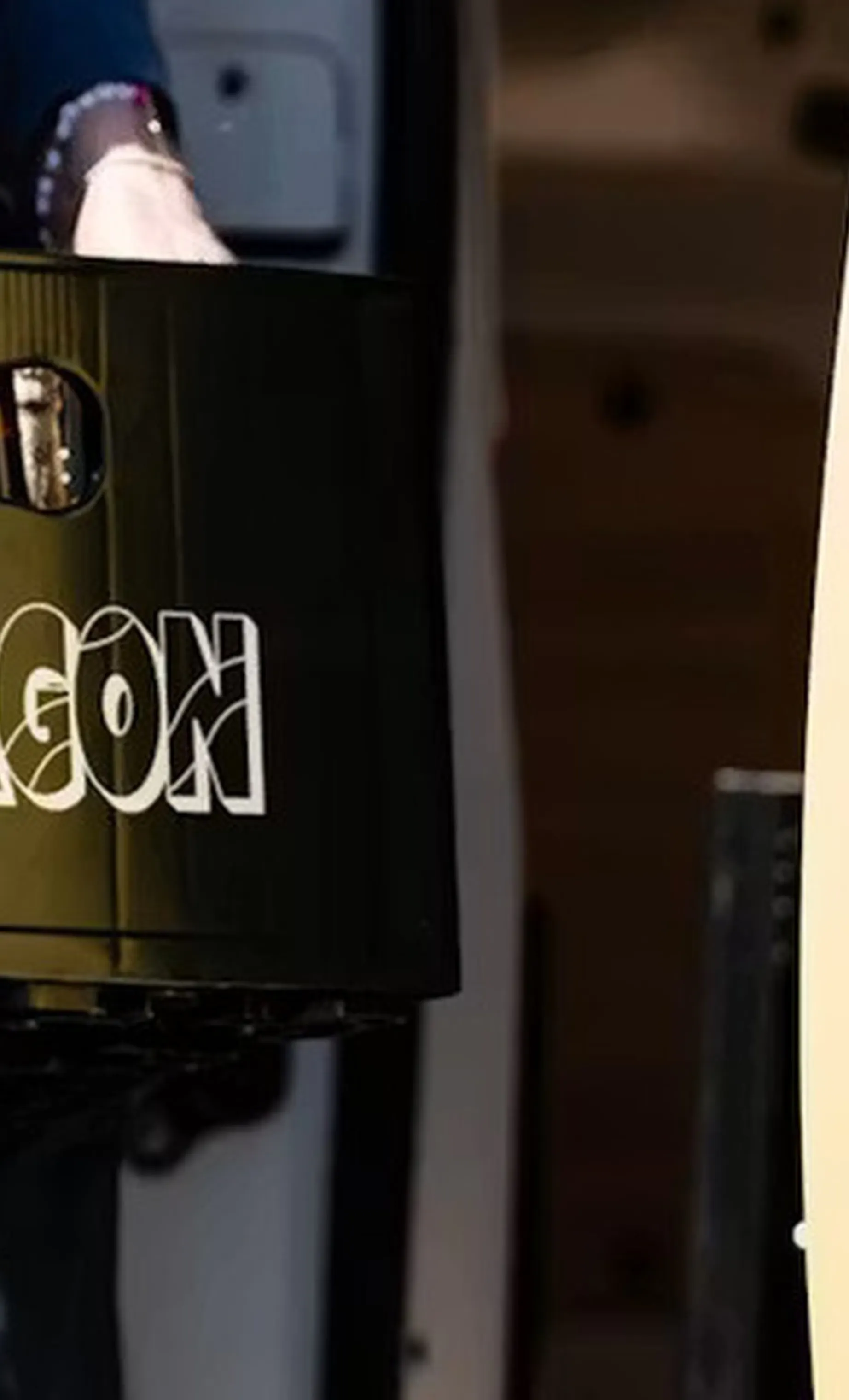 Y200 Le Fourgon Vignette1